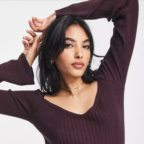 River Island sweetheart neck bodycon dress in burgundy - Picture 5 of 5